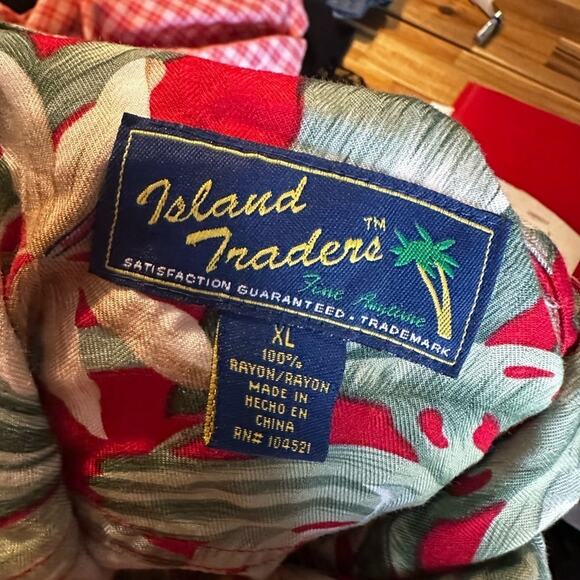 Island Traders Hawaiian Tropical Button-Up Shirt – Size XL - Picture 4 of 6